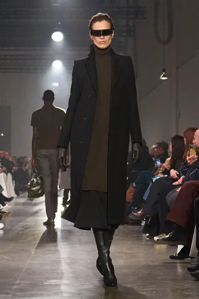 Look 23